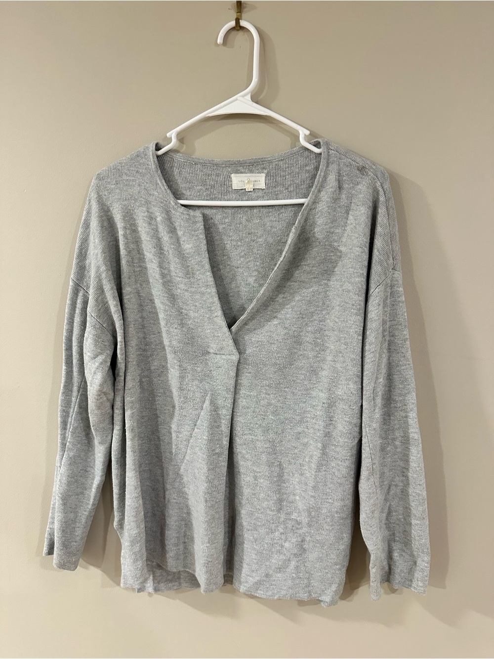 Lou & Grey Light Gray V-Neck Pullover Sweater